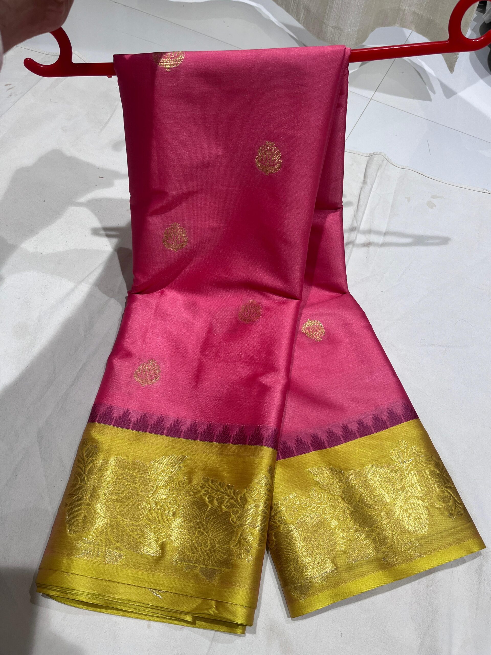 WhatsApp Image 2025-11-08 at 19.15.23