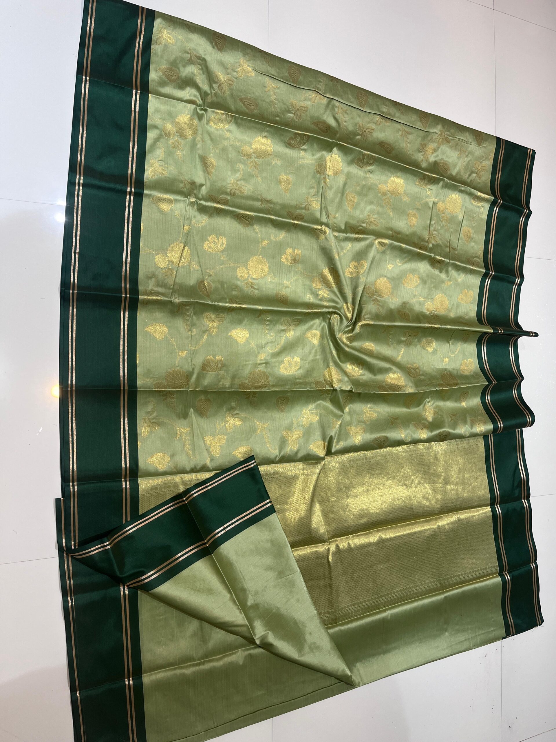 WhatsApp Image 2025-11-08 at 19.29.53 Banarasi Velvet Silk Saree — Pista Green | Bentex Border