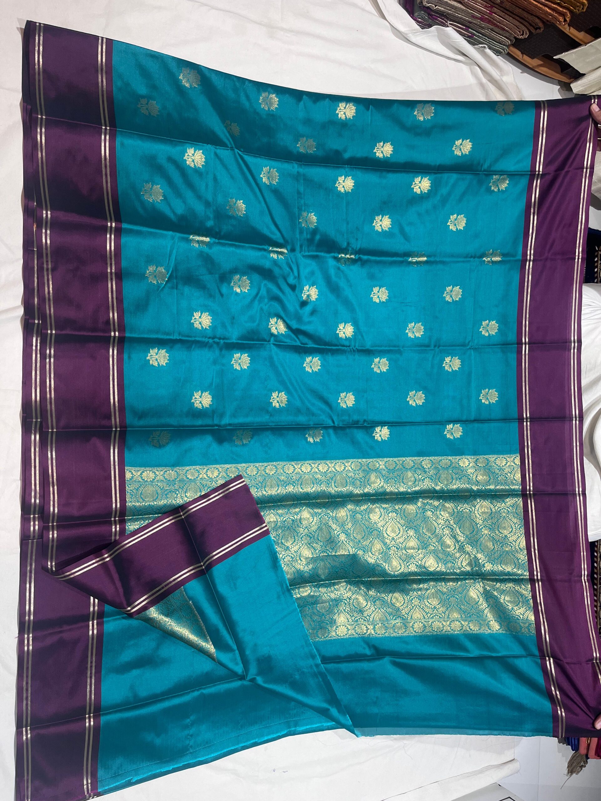 Banarasi Velvet Silk Saree — Rama Green with Royal Blue Border | Fancy Border & Rich Zari Pallu