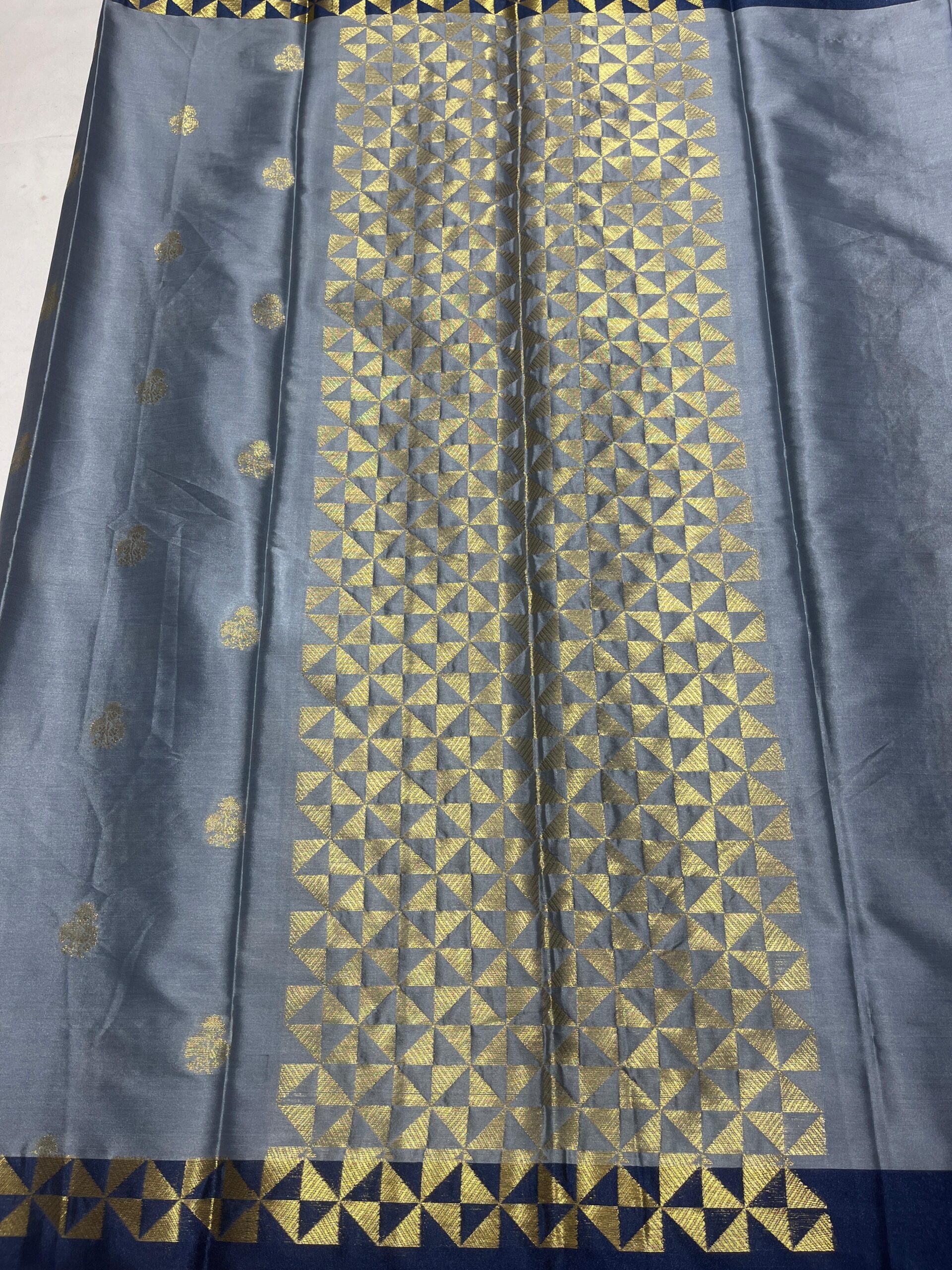 WhatsApp Image 2025-11-11 at 14.51.13 Banarasi Velvet Silk Saree — Grey with Navy Blue Border
