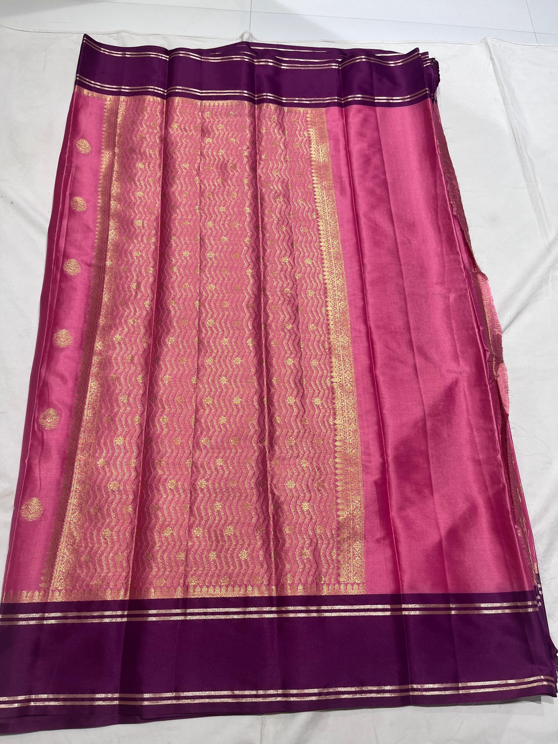 WhatsApp Image 2025-11-11 at 17.03.18 (1) Banarasi Velvet Silk Saree — Pink with Garnet Border | Bentex Border & Rich Zari Pallu