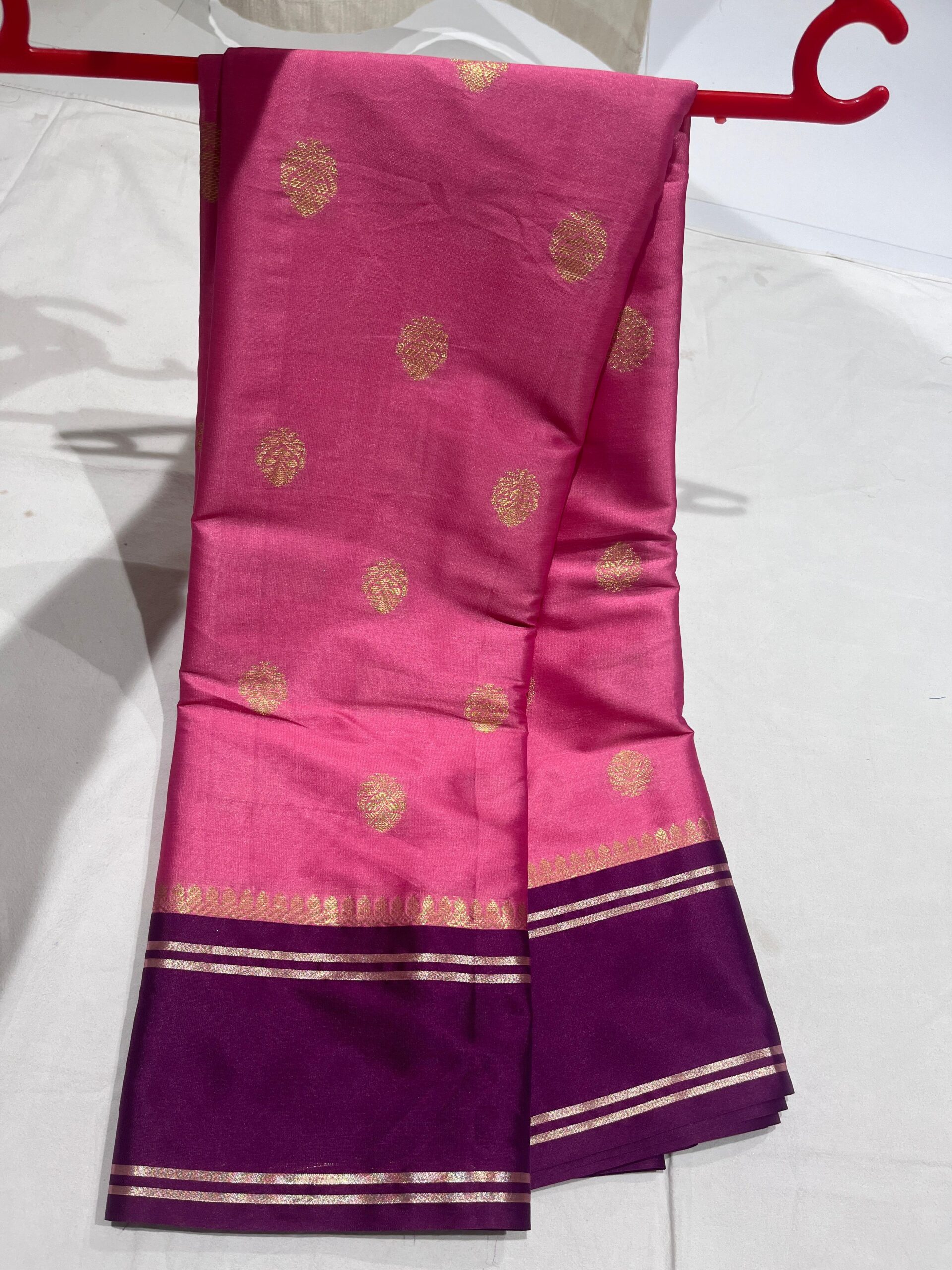 Banarasi Velvet Silk Saree — Pink with Garnet Border | Bentex Border & Rich Zari Pallu Banarasi Velvet Silk Saree — Pink with Garnet Border | Bentex Border & Rich Zari Pallu