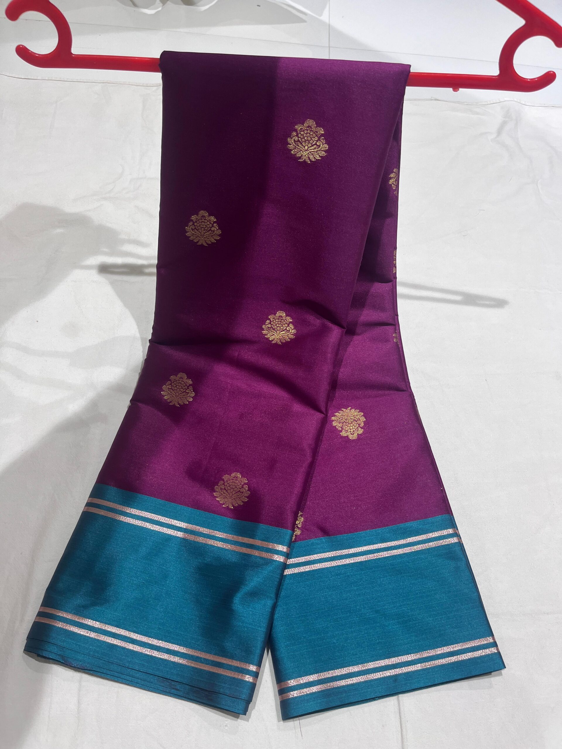 Banarasi Velvet Silk Saree — Garnet Color | Bentex Border & Rich Zari Pallu Banarasi Velvet Silk Saree — Garnet Color | Bentex Border & Rich Zari Pallu