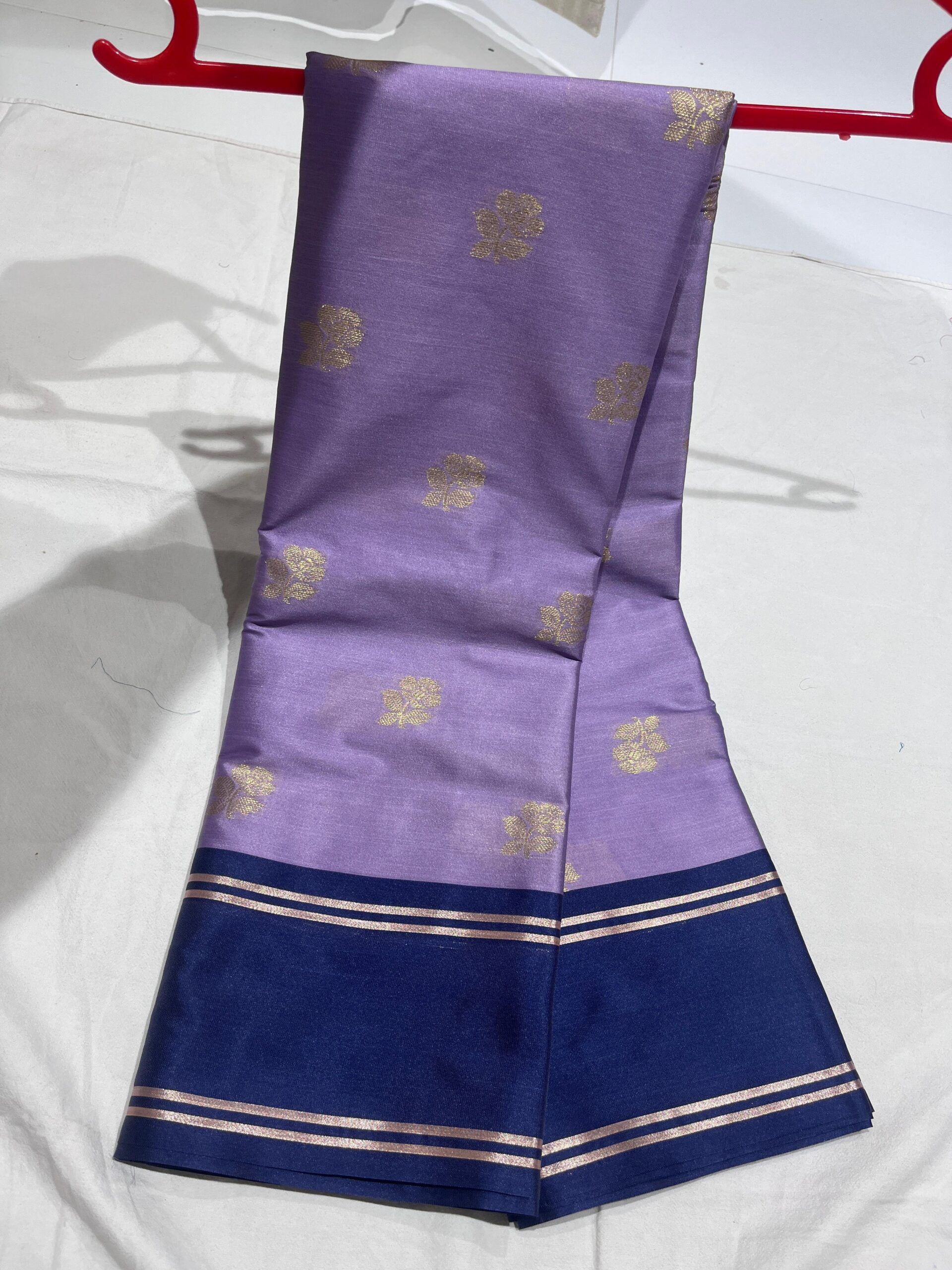 WhatsApp Image 2025-11-11 at 18.08.40 (1) Banarasi Velvet Silk Saree — Light Purple | Bentex Border & Rich Zari Pallu