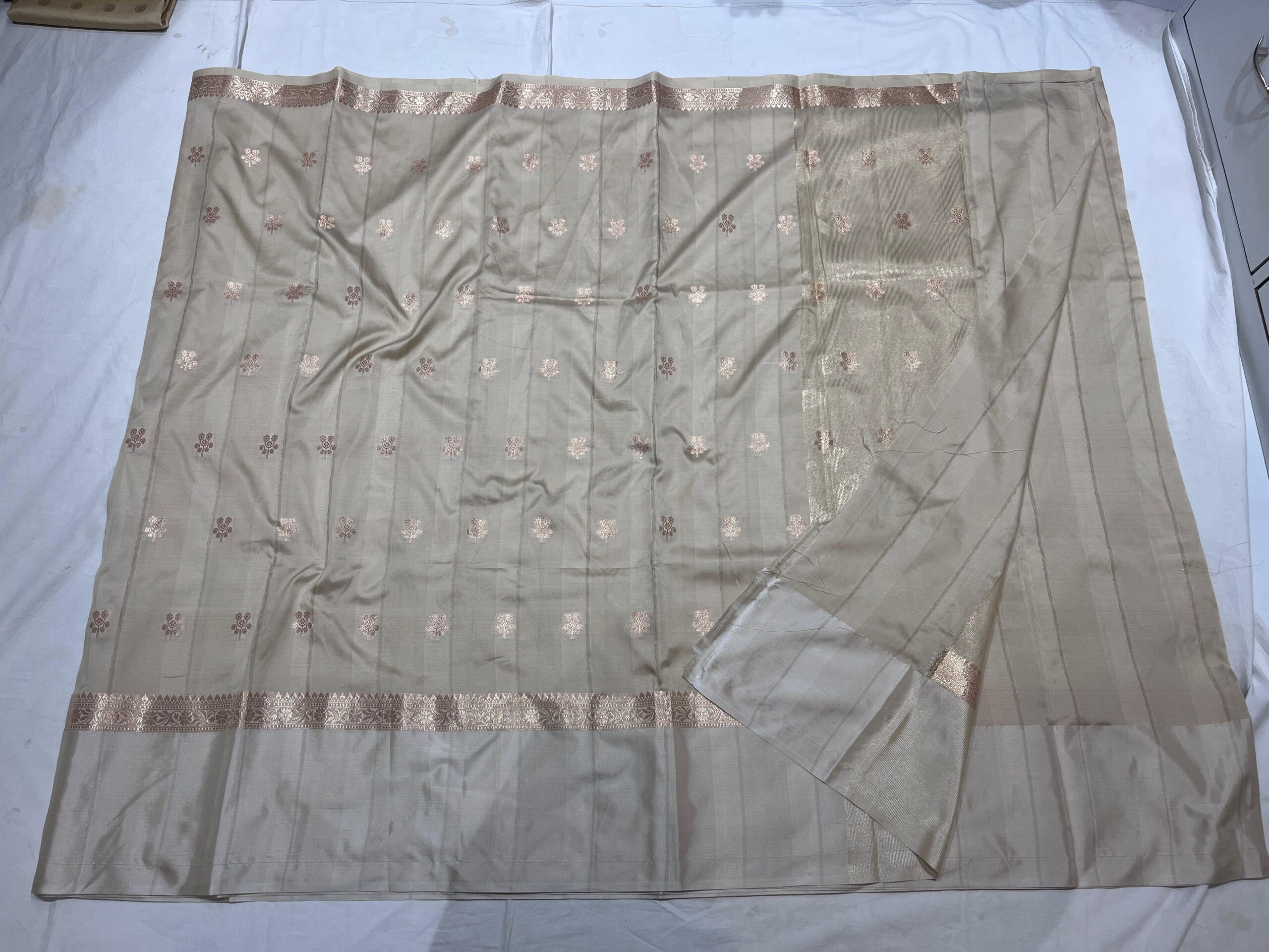 WhatsApp Image 2025-11-12 at 16.33.14 (1) Mal Mal Silk Saree — Tasar Color | Soft Feel, Booti Design, Dual Border