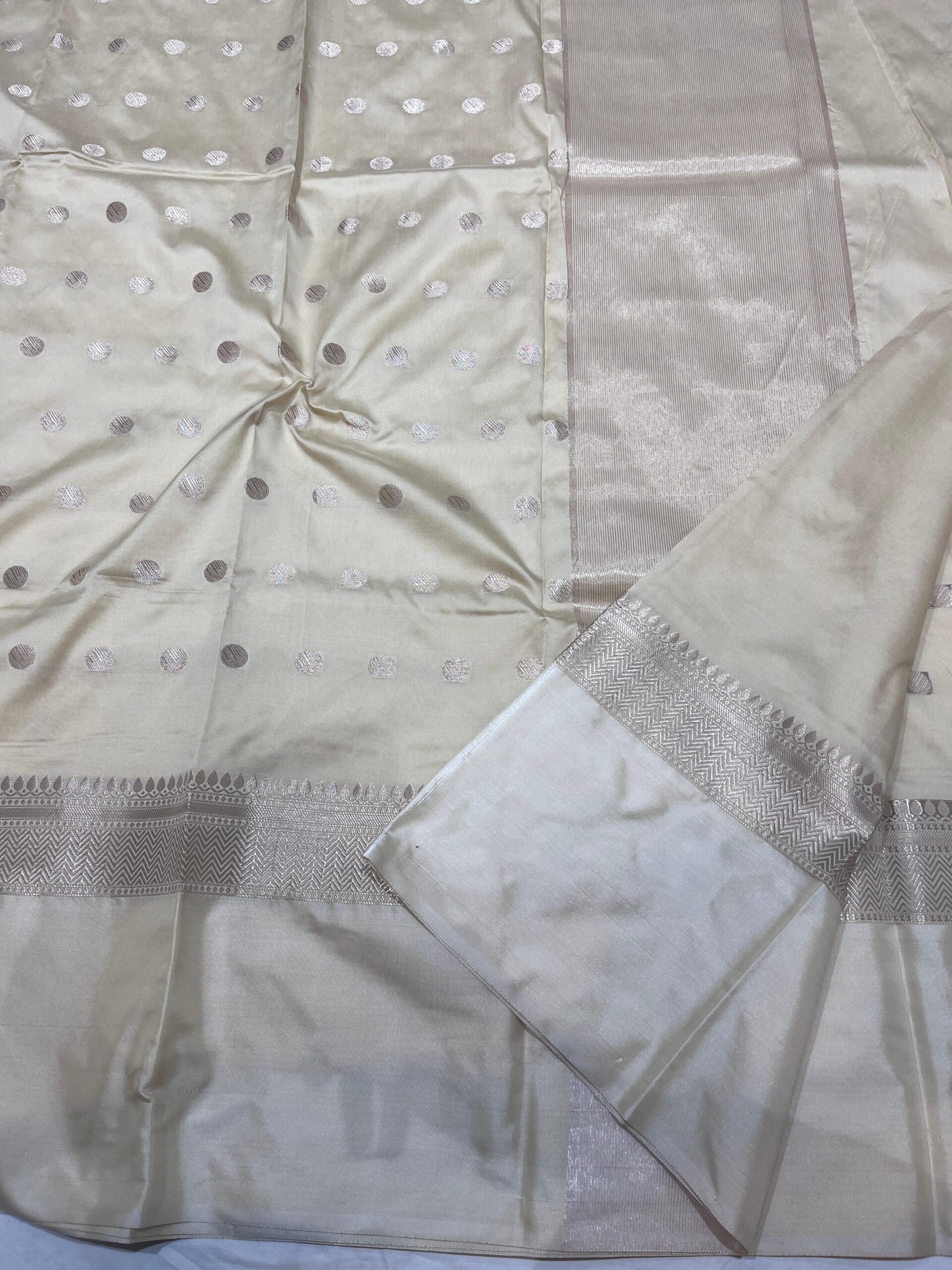 Saree Mal Mal Silk Uploaded to: Mal Mal Silk Saree in classic tasar color